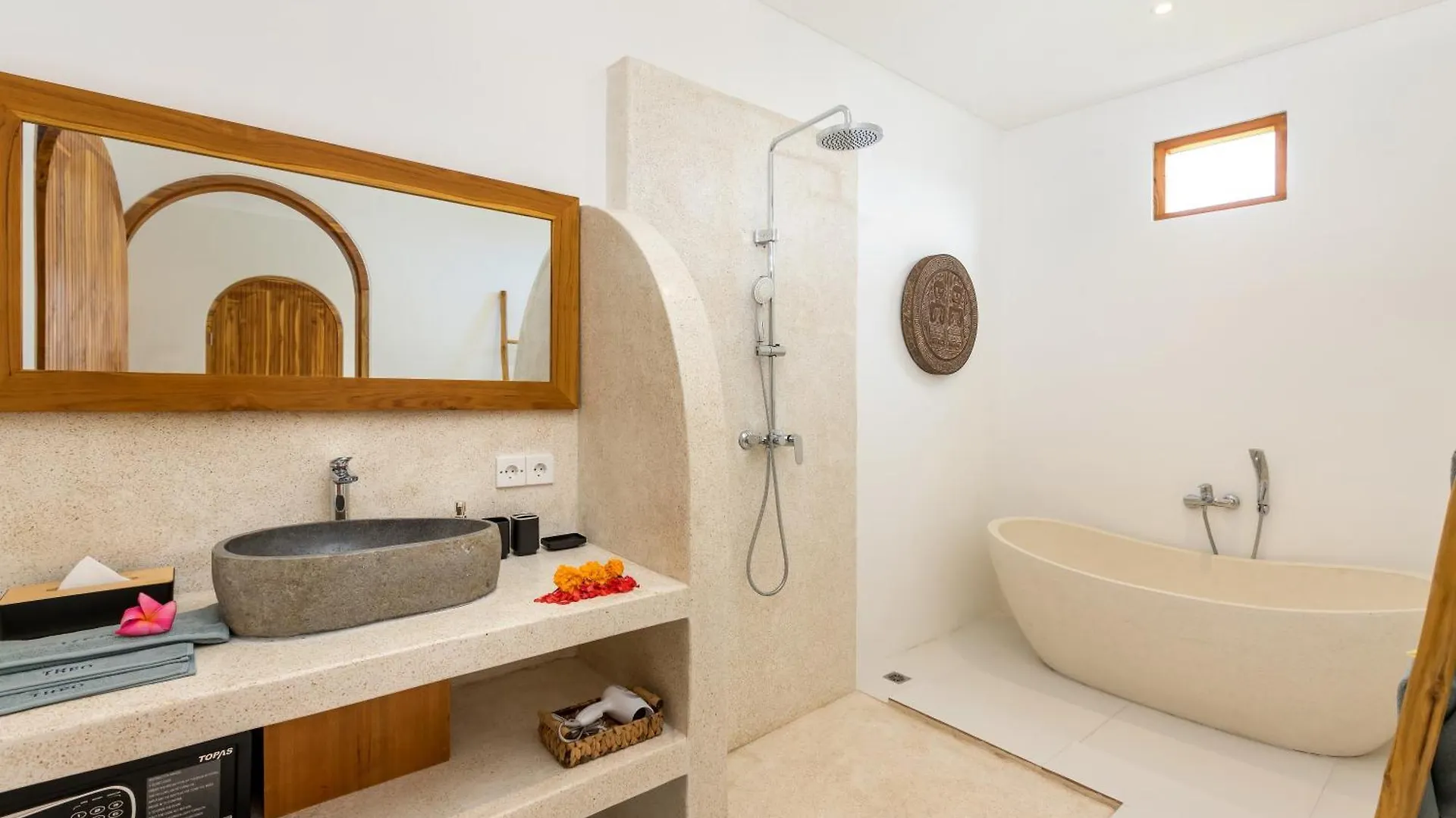 New! Villa Theo - 1Br Villa In Kerobokan Seminyak  0*, Seminyak (Bali) Indonesia